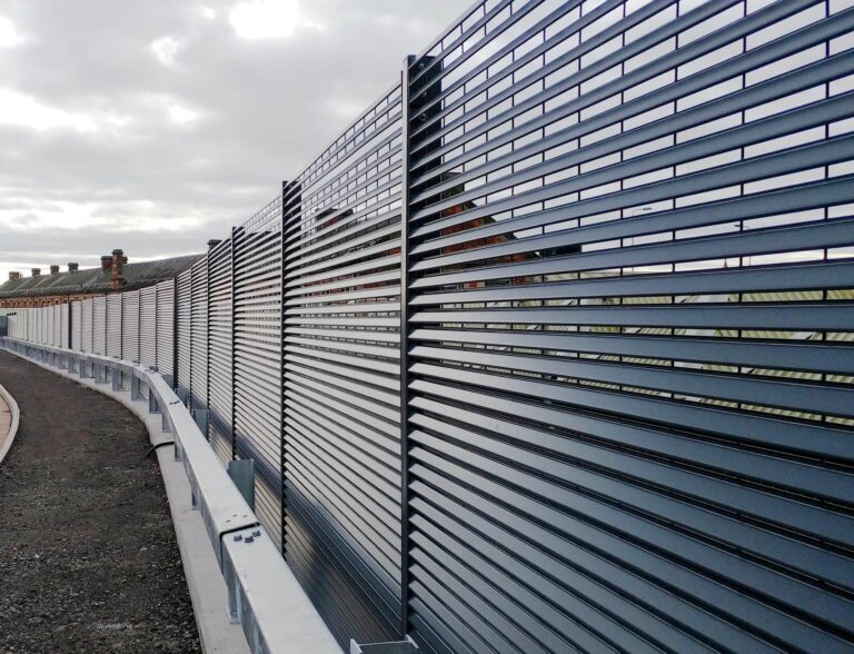 How to Manage Smart Fencing Signal Loss: A Definitive Guide