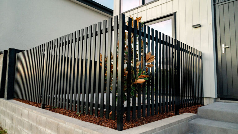 How to Plan Smart Fencing Layout on a Budget: The Definitive